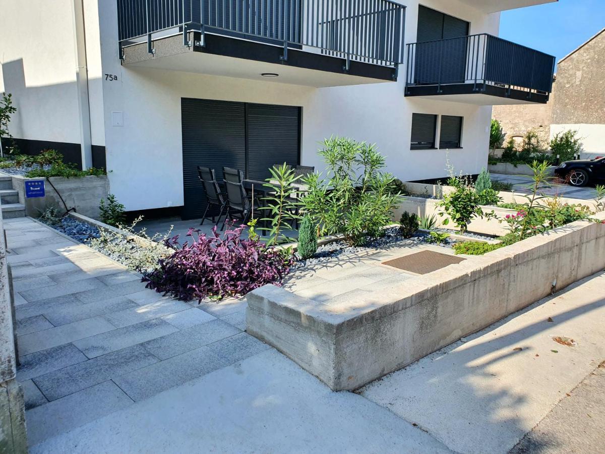 Apartmani Nerium Lovište Екстериор снимка