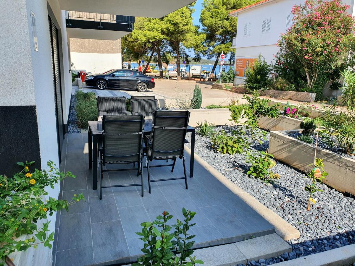 Apartmani Nerium Lovište Екстериор снимка